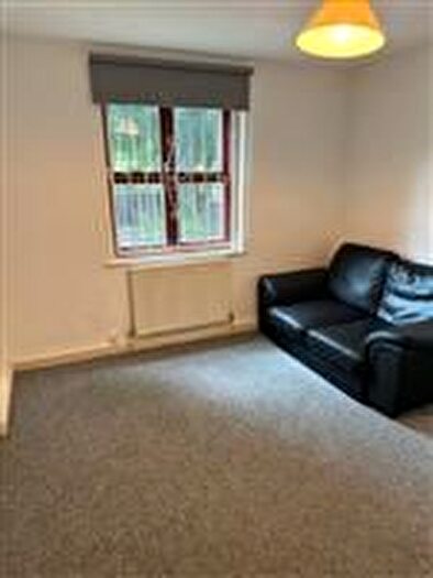 1 Bedroom Flat To Rent In Flat, Woodsley Road, LS2