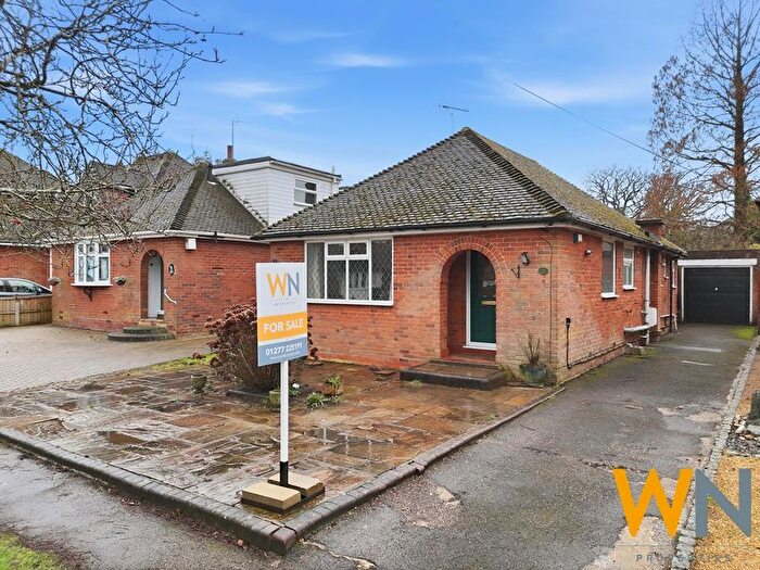 2 Bedroom Property For Sale In Rochford Avenue, Shenfield, Brentwood, CM15