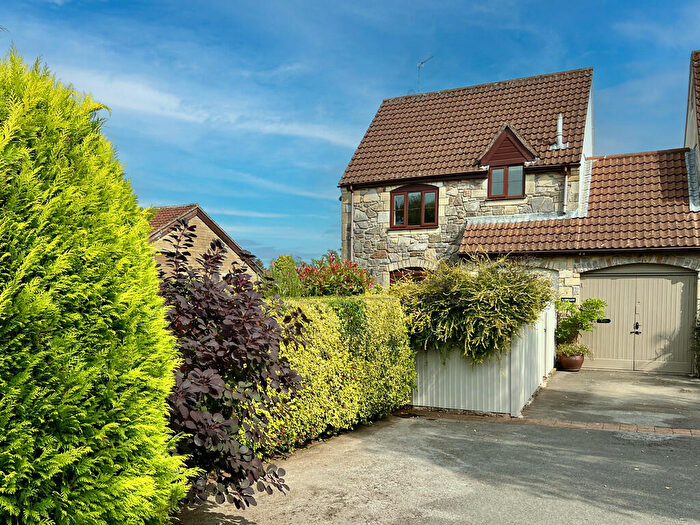 3 Bedroom Link Detached House For Sale In Ridge Crescent, West Harptree, BS40