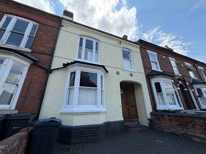 4 Bedroom House To Rent In Greenfield Road, B17