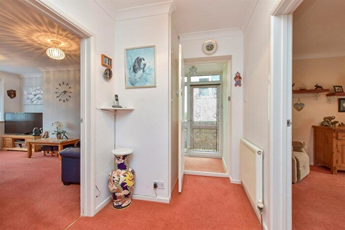 2 Bedroom Detached Bungalow For Sale In Chalkland Rise, Woodingdean, Brighton, East Sussex, BN2