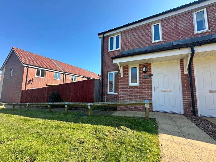 2 Bedroom Semi Detached House For Sale In Brooklyn Close, Exeter, EX1