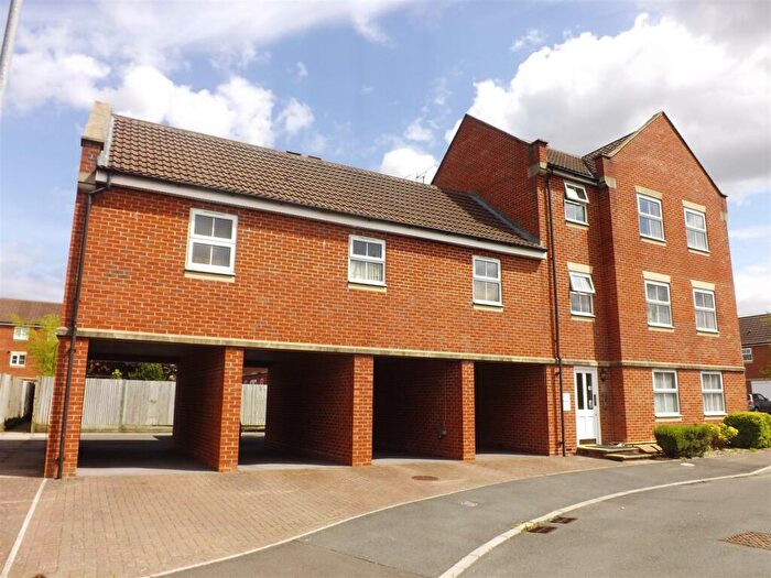 2 Bedroom Apartment To Rent In Churchward, SN2