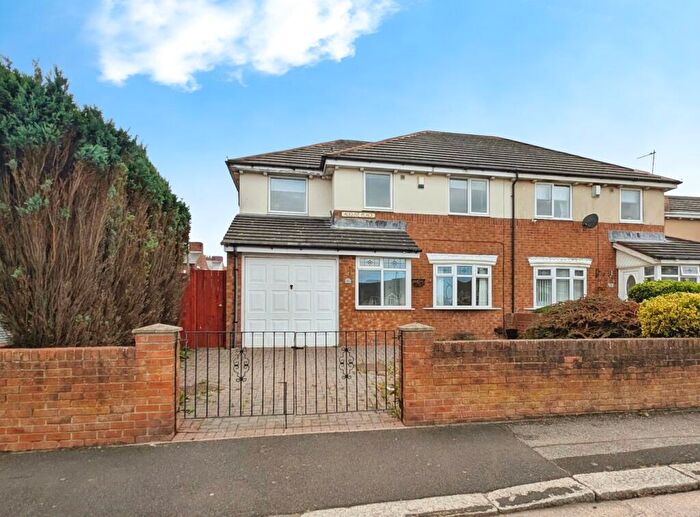 4 Bedroom Semi-Detached House For Sale In August Place, South Shields, NE33