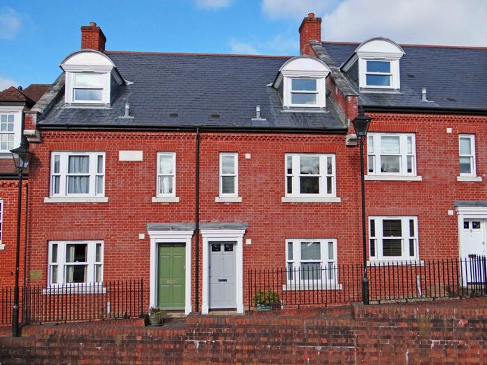 3 Bedroom Town House To Rent In Magdalene Court, Gigant Street, Salisbury, SP1