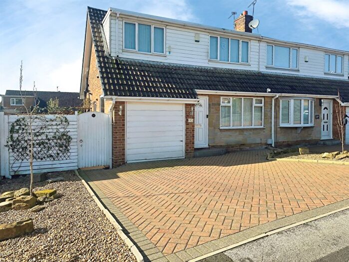 3 Bedroom Semi Detached House For Sale In Larks Hill, Pontefract, WF8