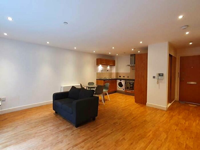2 Bedroom Flat To Rent In Bluecoat House, North Sherwood Street, Nottingham, NG1