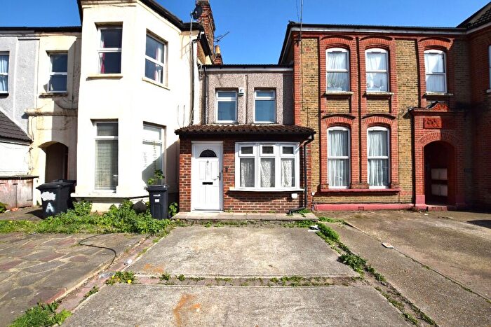 2 Bedroom Terraced House To Rent In Aldborough Road South, Ilford, London, IG3