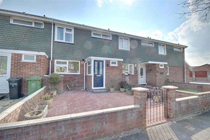 3 Bedroom Terraced House To Rent In Newney Close, Portsmouth, PO2