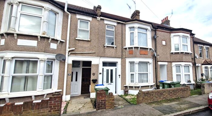 2 Bedroom Terraced House To Rent In Havelock Road, Belvedere, Greater London, DA17