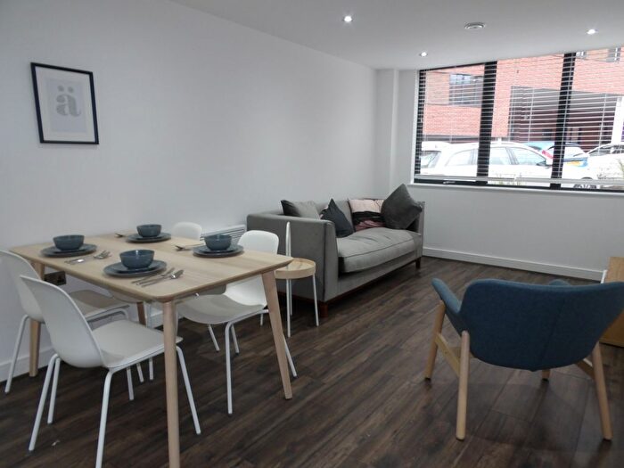 2 Bedroom Flat To Rent In Madison House, Birmingham, B5