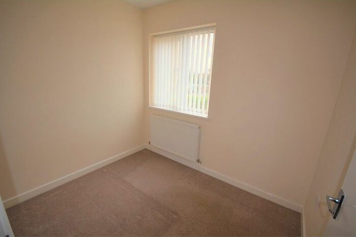 2 Bedroom Flat To Rent In Craigmuir Road, Splott, Cardiff CF24