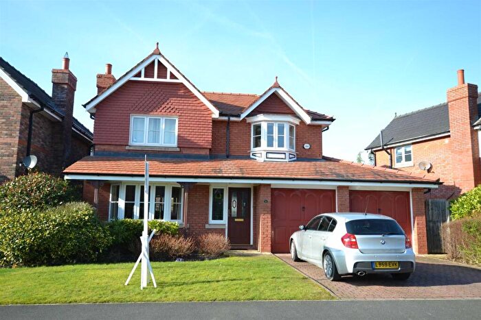 4 Bedroom Detached House To Rent In Kingsbury Drive, Wilmslow, SK9