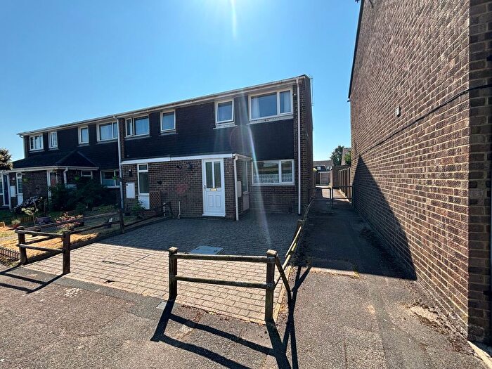 3 Bedroom Terraced House To Rent In Mendip Drive, Tilehurst, Reading, RG31