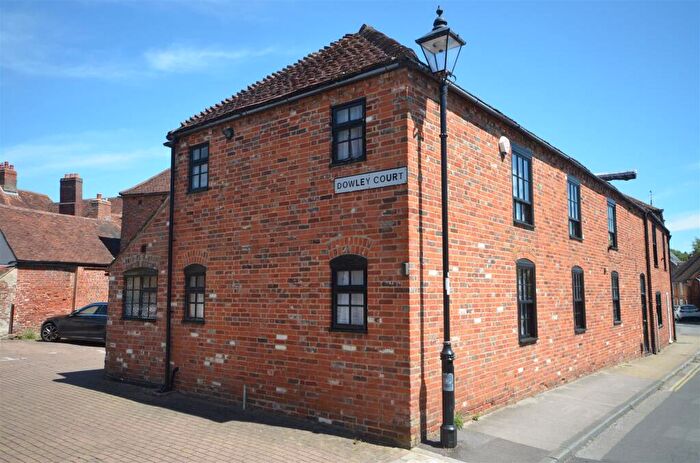 2 Bedroom End Of Terrace House To Rent In West Street, Titchfield Village, PO14