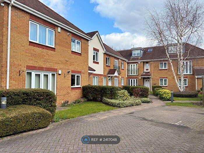 2 Bedroom Flat To Rent In Ashbourne Lodge, London, N13