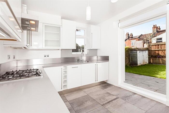 2 Bedroom Flat To Rent In Leghorn Road, Willesden Junction, NW10