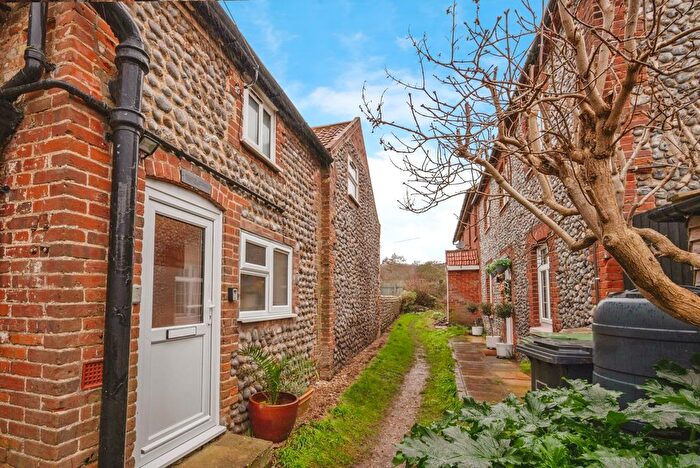 2 Bedroom End Terrace House For Sale In Lower Common, East Runton, Cromer, Norfolk, NR27