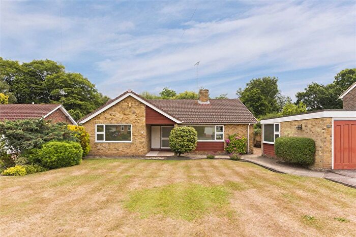 4 Bedroom Bungalow To Rent In Eastwick Road, Hersham, Walton-On-Thames, Surrey, KT12