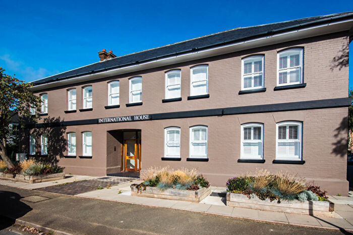 2 Bedroom Apartment To Rent In Tamworth Road, Hertford, SG13