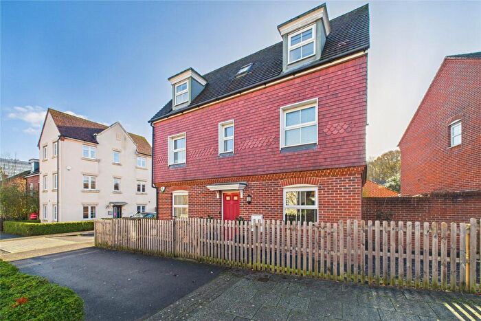 4 Bedroom Detached House For Sale In Harrier Way, Bracknell, Berkshire, RG12