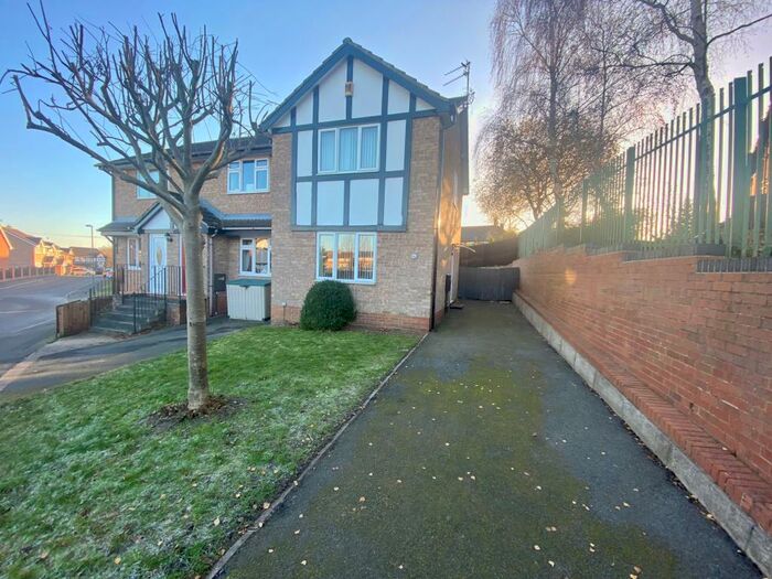 2 Bedroom House To Rent In Dylan Thomas Road, Bestwood, NG5