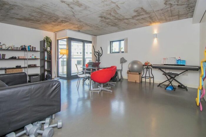 1 Bedroom Flat To Rent In Great Suffolk Street, Borough, SE1