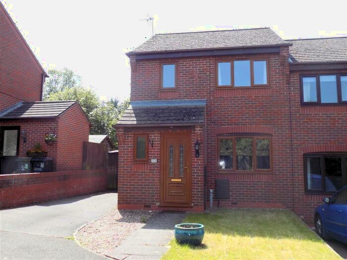 3 Bedroom Semi-Detached House To Rent In Shirreffs Close, LE12