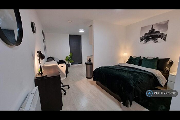 Studio To Rent In Parliament Place, Liverpool, L8