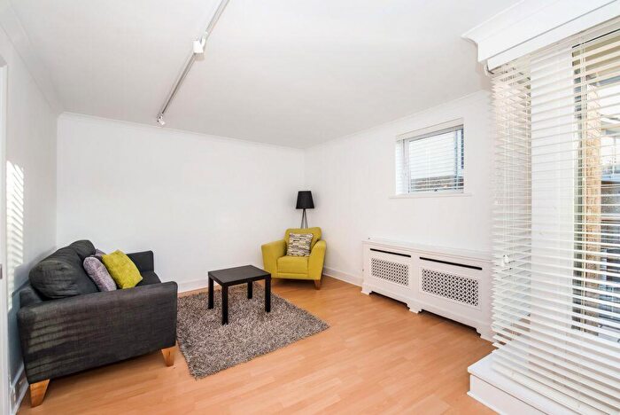 2 Bedroom Apartment To Rent In Hermitage Wall, Hermitage Wall, London, E1W