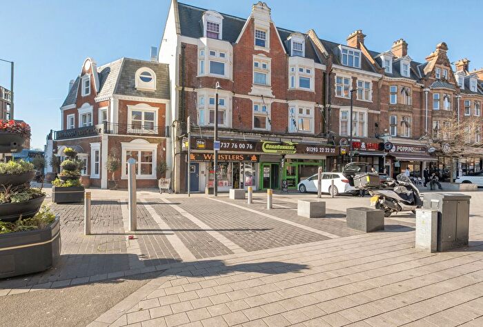 1 Bedroom Flat For Sale In Station Road, Redhill, Surrey, RH1