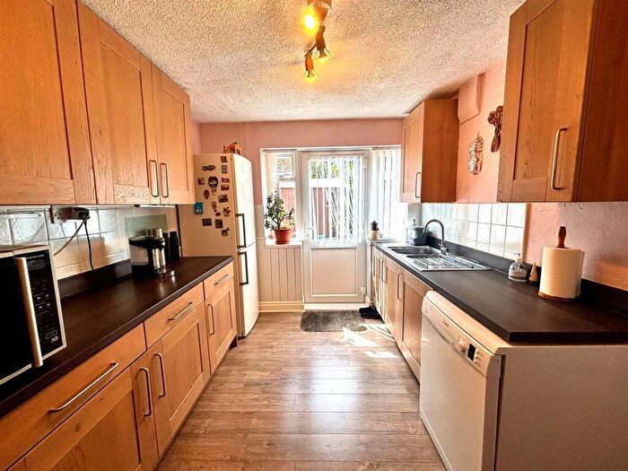 2 Bedroom End Of Terrace House For Sale In Charing Road, Gillingham, ME8