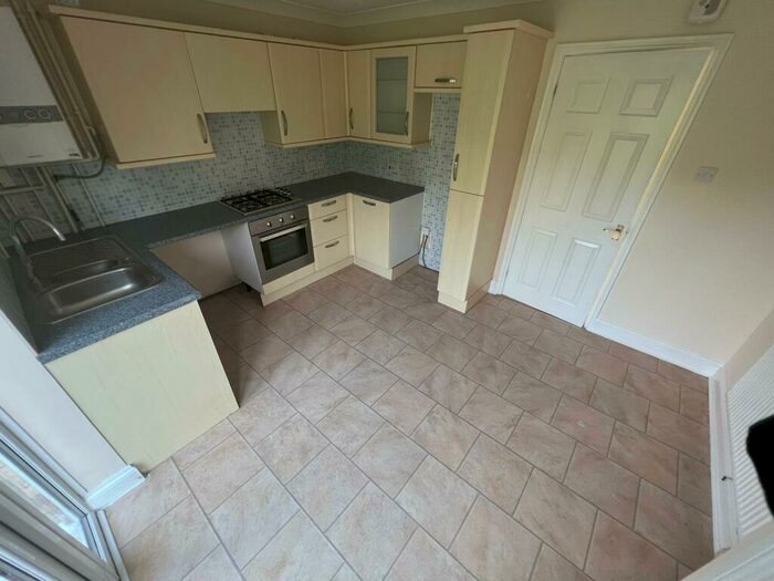 2 Bedroom House To Rent In Ellis Gardens, Norwich, NR4