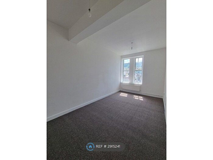 2 Bedroom Flat To Rent In Granville Terrace, Mountain Ash, CF45