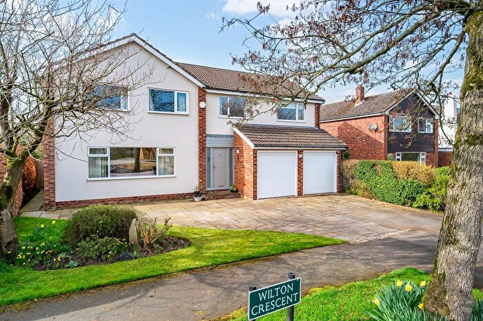 5 Bedroom Detached House For Sale In Wilton Crescent, Alderley Edge, SK9