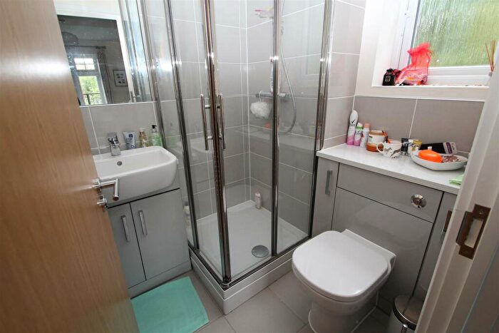 2 Bedroom Apartment To Rent In Walk Of Station, High Wycombe, HP13