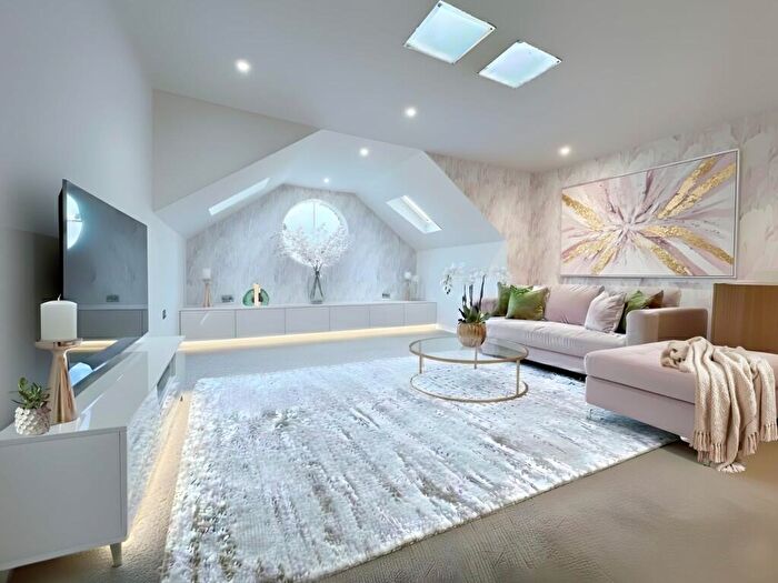 2 Bedroom Apartment For Sale In Off Fountain Way, Wilton Road, Salisbury, SP2