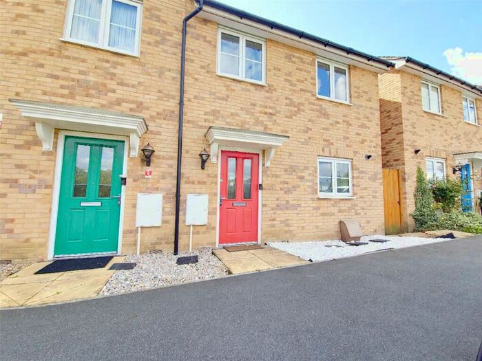 3 Bedroom Terraced House To Rent In Collerne Street, Romford, Essex, RM3