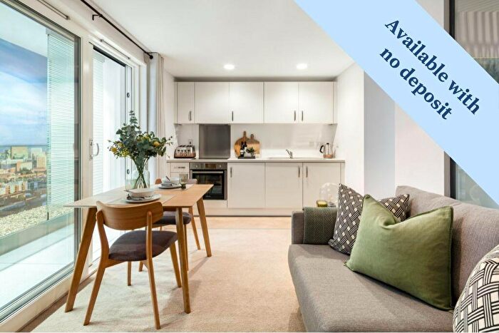 Apartment To Rent In Leodis Square, Leeds, LS11