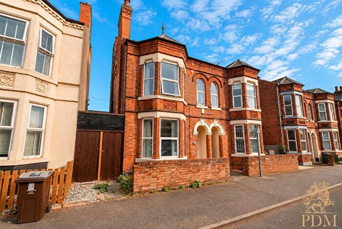 5 Bedroom Semi Detached House For Sale In Trinity Avenue, Lenton, Nottingham, NG7