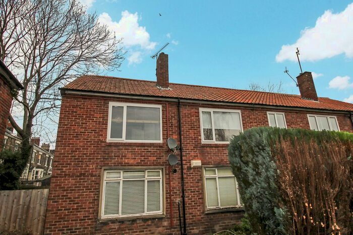 2 Bedroom Flat To Rent In Haddricks Mill Court, Gosforth, Newcastle Upon Tyne NE3