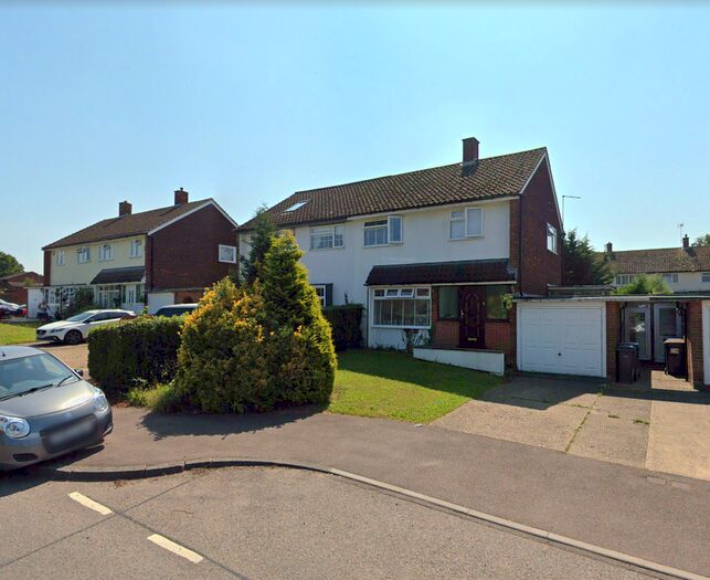 3 Bedroom Semi-Detached House To Rent In Chapel Fields, Harlow, CM17
