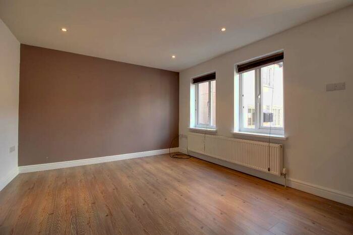 1 Bedroom Flat To Rent In Saracens Court, North Street, Ripon, HG4