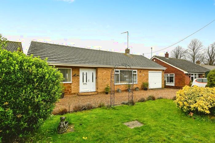 3 Bedroom Detached Bungalow For Sale In School Road, Tilney All Saints, King's Lynn, PE34