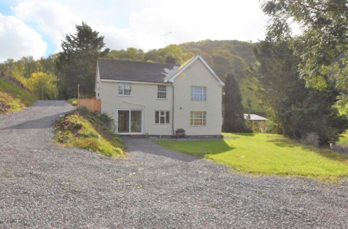 2 Bedroom Flat To Rent In Bickleigh, Tiverton, Devon, EX16