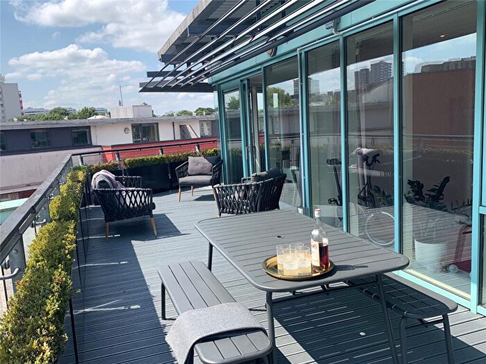3 Bedroom Penthouse For Sale In Sherborne Street, Birmingham, B16