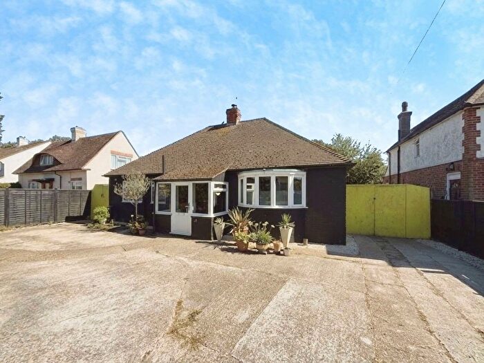 3 Bedroom Detached Bungalow For Sale In New Road, Rye, TN31