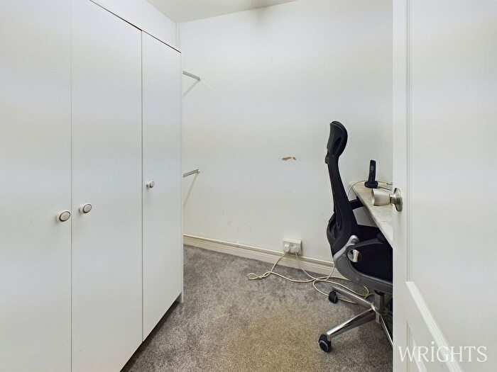 3 Bedroom Bungalow For Sale In Herns Lane, Welwyn Garden City, AL7