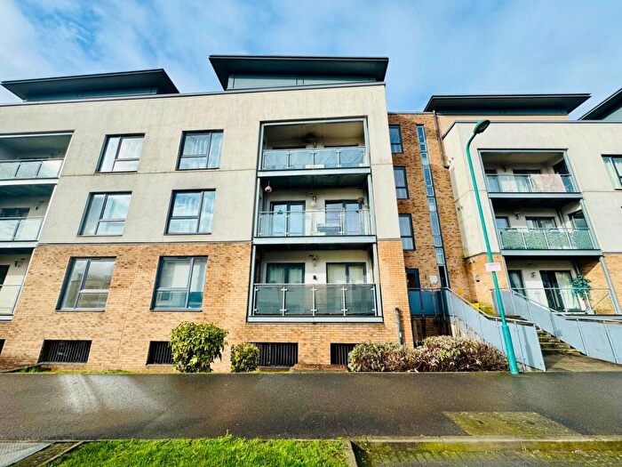 2 Bedroom Flat For Sale In Hammonds Drive, Peterborough, PE1