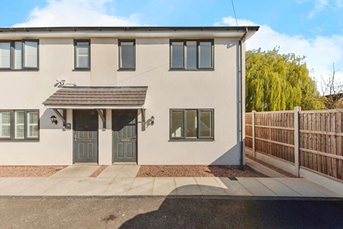 3 Bedroom Semi-Detached House For Sale In Bradfield Road, Crewe, Cheshire, CW1